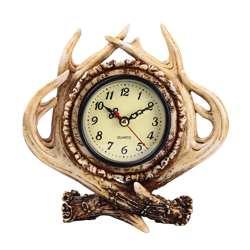 Antlers ornament clock